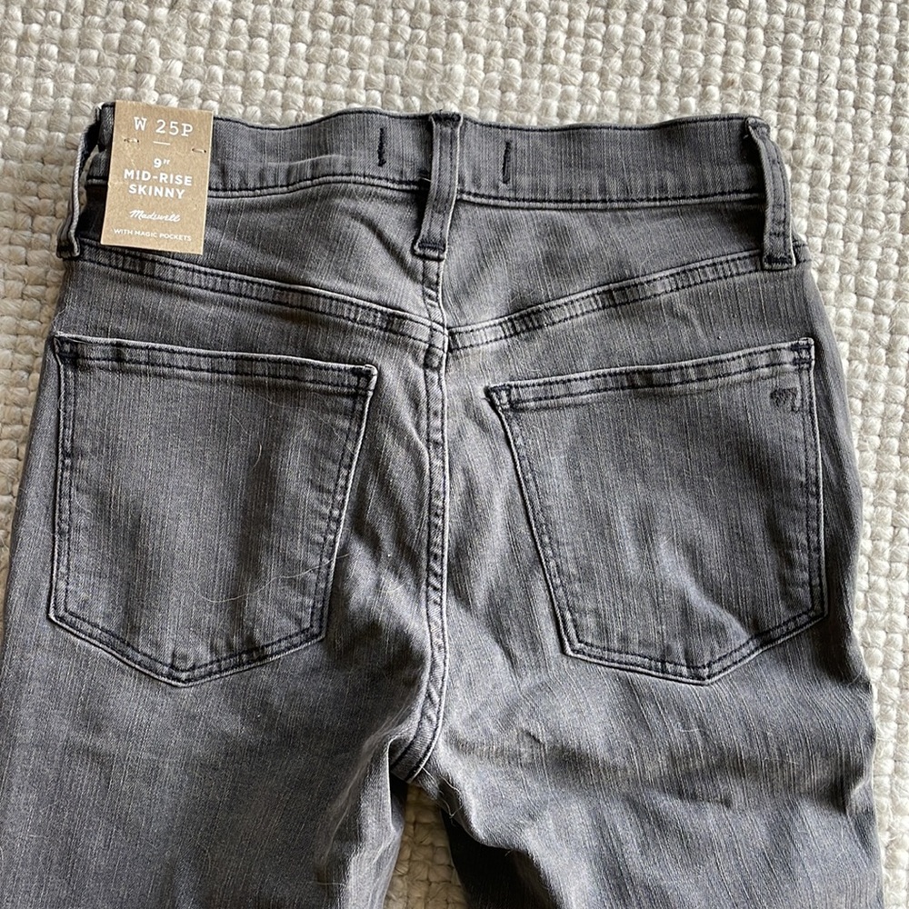 NWT Madewell mid-rise Skinny Jeans in Black Sea